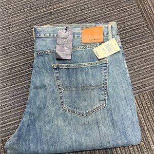 Lucky Brand Men's Light Blue Relaxed Jeans